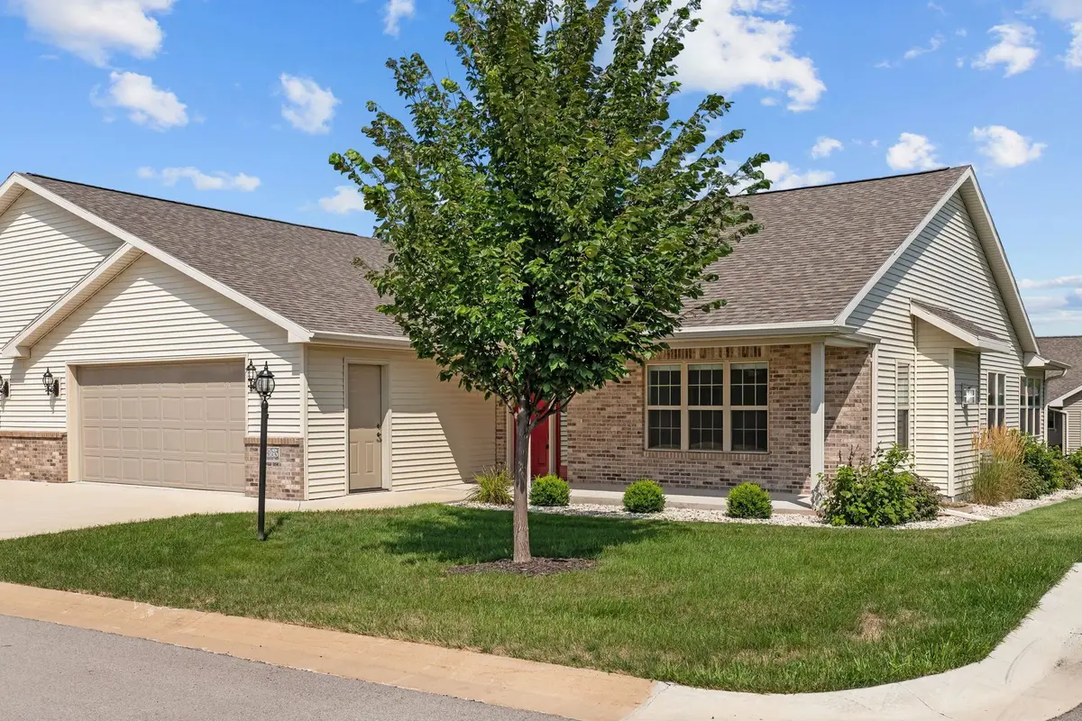 1365 Candlelight Lane, Fond Du Lac, WI 54937-7538 - #1