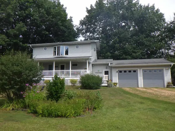 E10240 Behnke Road, CLINTONVILLE, WI 54929