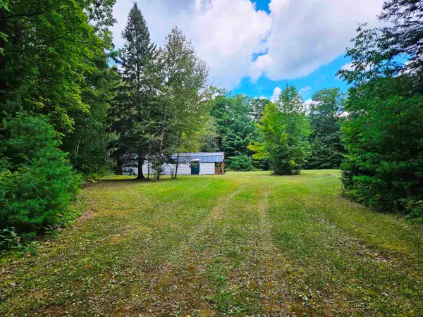 W9468 Moonshine Hill Road, CRIVITZ, WI 54114
