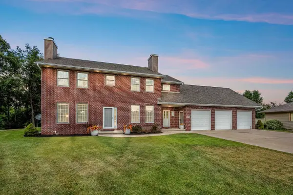 1890 Payton Court, DE PERE, WI 54115