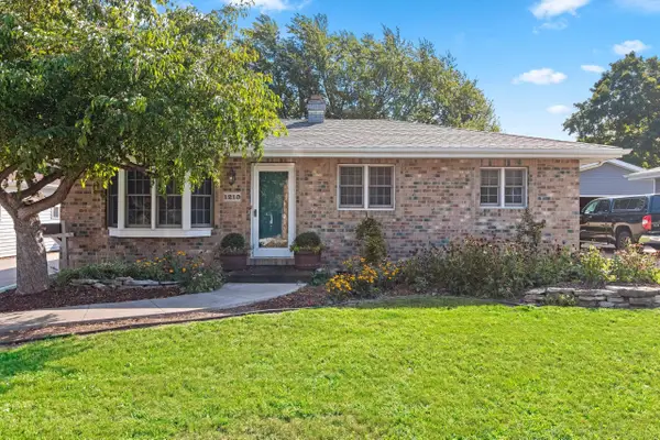 1210 Buchanan Street, LITTLE CHUTE, WI 54140