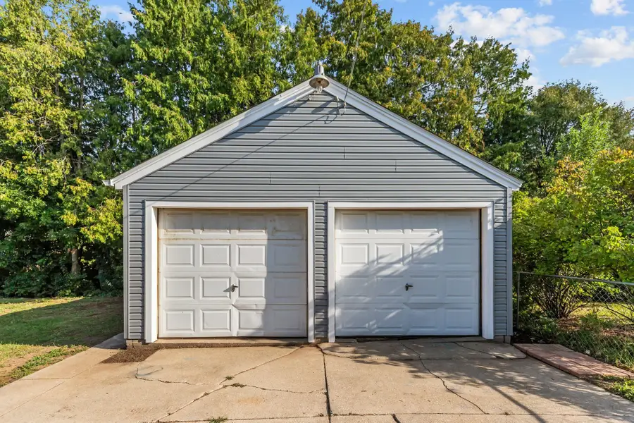 1532 W Bent Avenue, Oshkosh, WI 54901 - #3