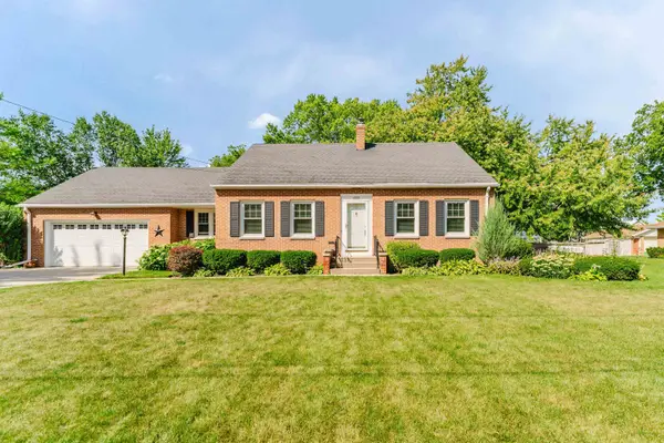1655 Arizona Street, OSHKOSH, WI 54902