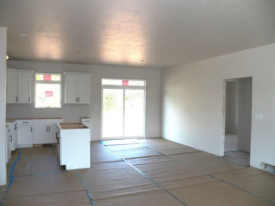 3457 Paula Street, Green Bay, WI 54311-6142 - #3