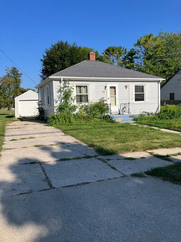 302 Church Street, ALGOMA, WI 54201-1037
