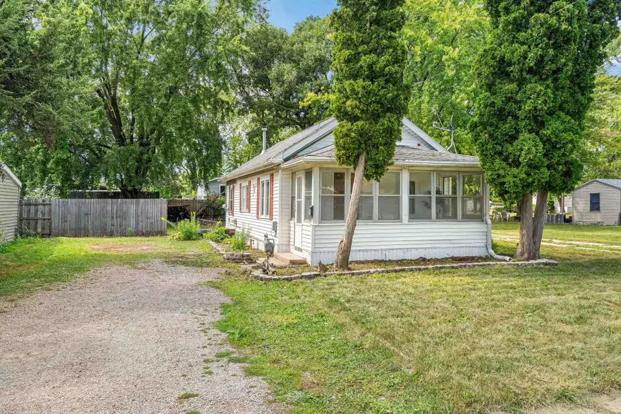 1837 Plymouth Street, Oshkosh, WI 54901 - #2