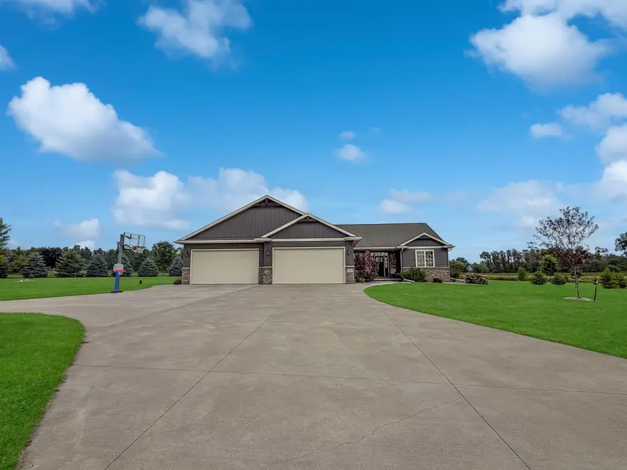 E9353 Gordon Road, Fremont, WI 54940 - #3