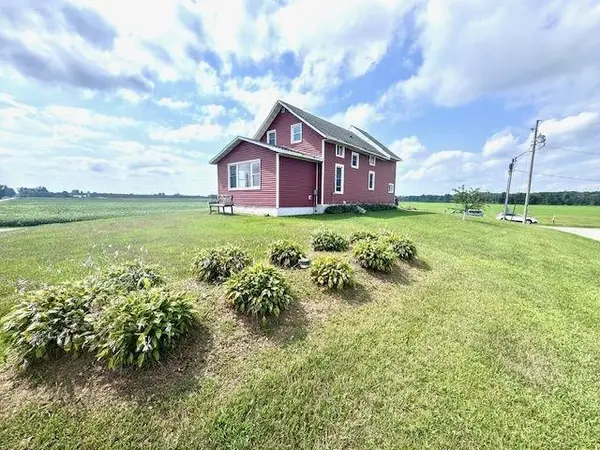 N8653 Grandy Road, BLACK CREEK, WI 54106