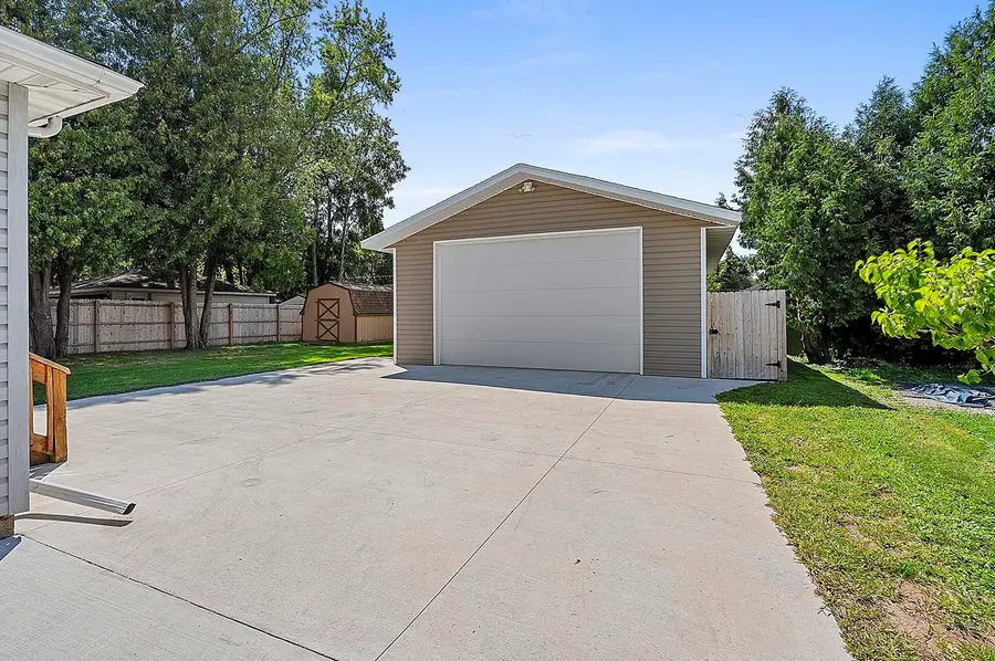931 Coppens Road, Green Bay, WI 54303 - #2