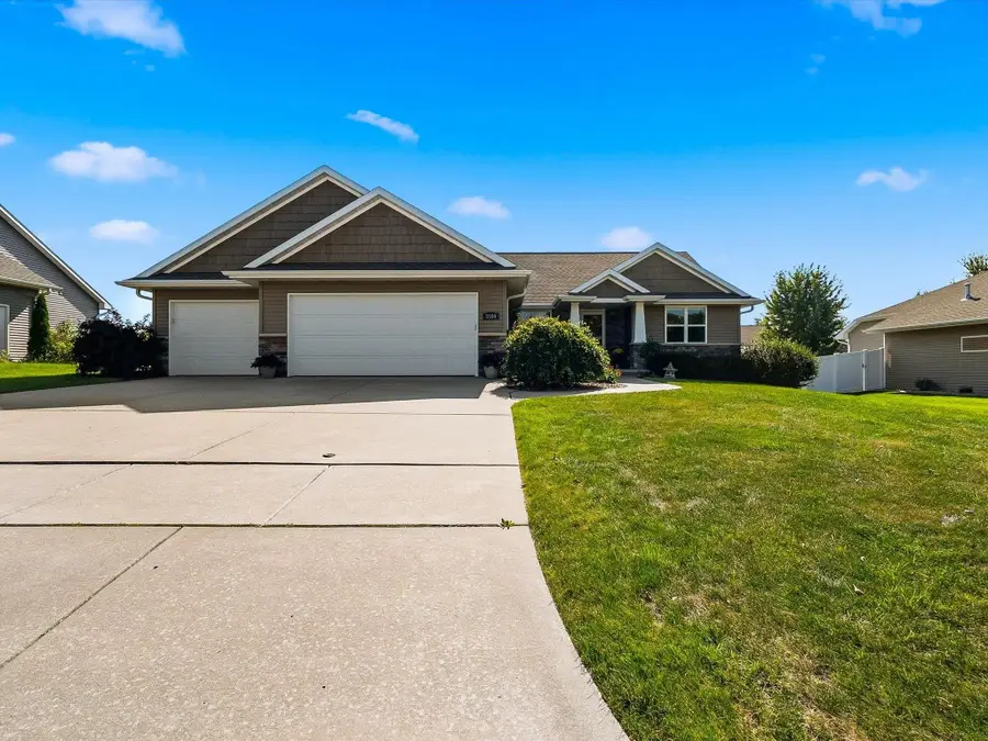 3594 Bay Harbor Drive, Green Bay, WI 54311 - #3