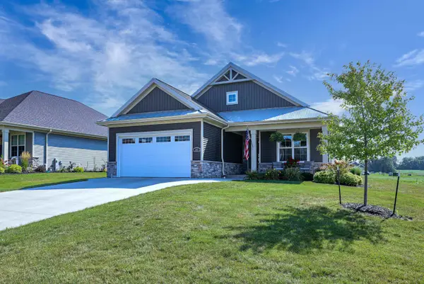 885 Cygnet Court, MENASHA, WI 54952