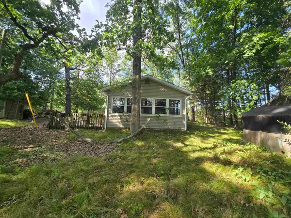 W11783 County Road Gg, HANCOCK, WI 54943