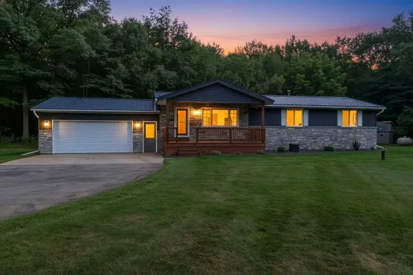 W1855 Krause Road, MARINETTE, WI 54143