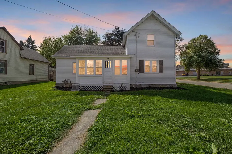 201 Monroe Street, Waupun, WI 53963 - #2