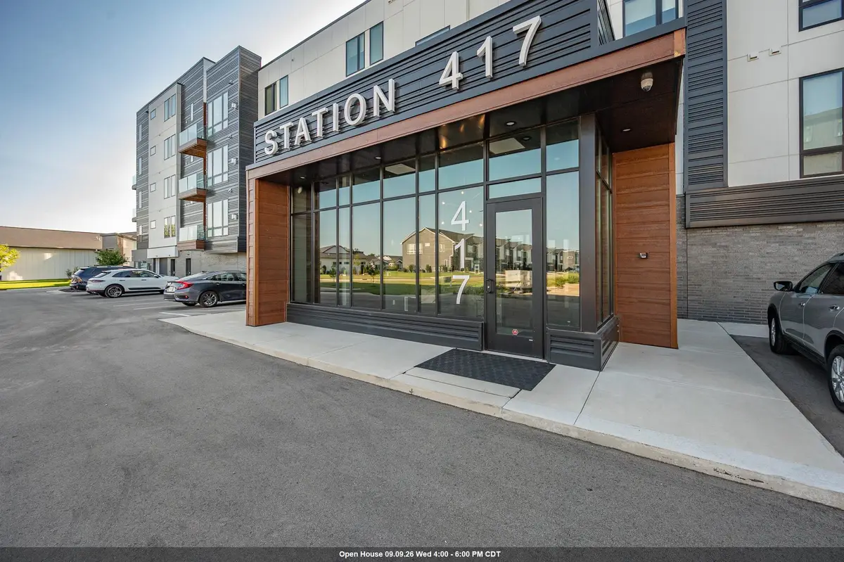 417 Aldon Circle #302, Green Bay, WI 54304 - #1