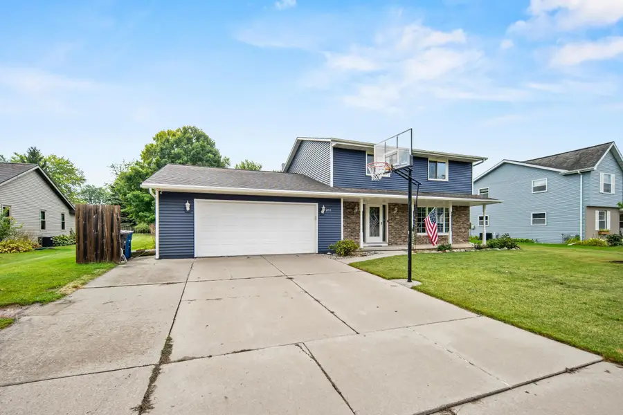 2153 Balsam Way, Green Bay, WI 54313 - #2
