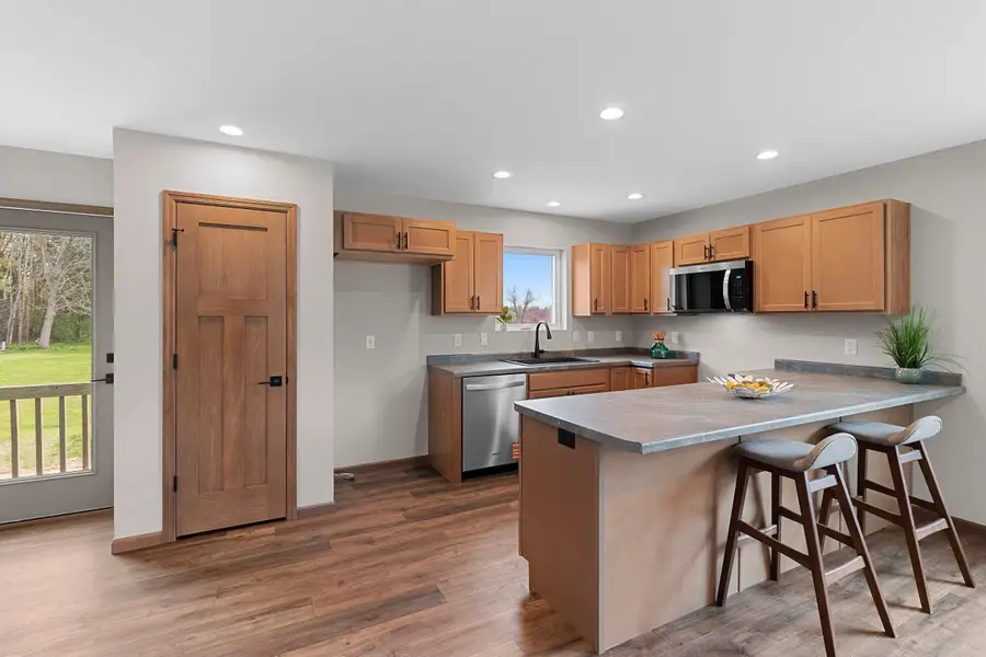 1801 Southland Lane, New London, WI 54961 - #2