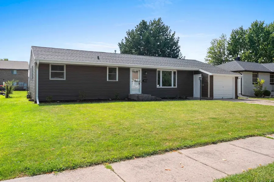 1682 Debra Lane, Green Bay, WI 54302 - #2