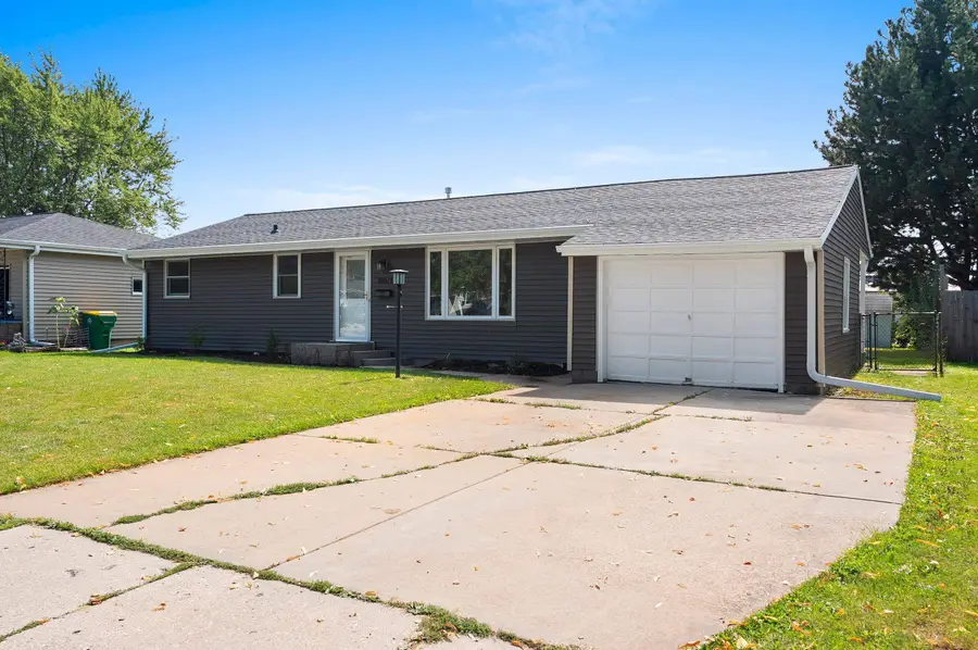 1682 Debra Lane, Green Bay, WI 54302 - #3