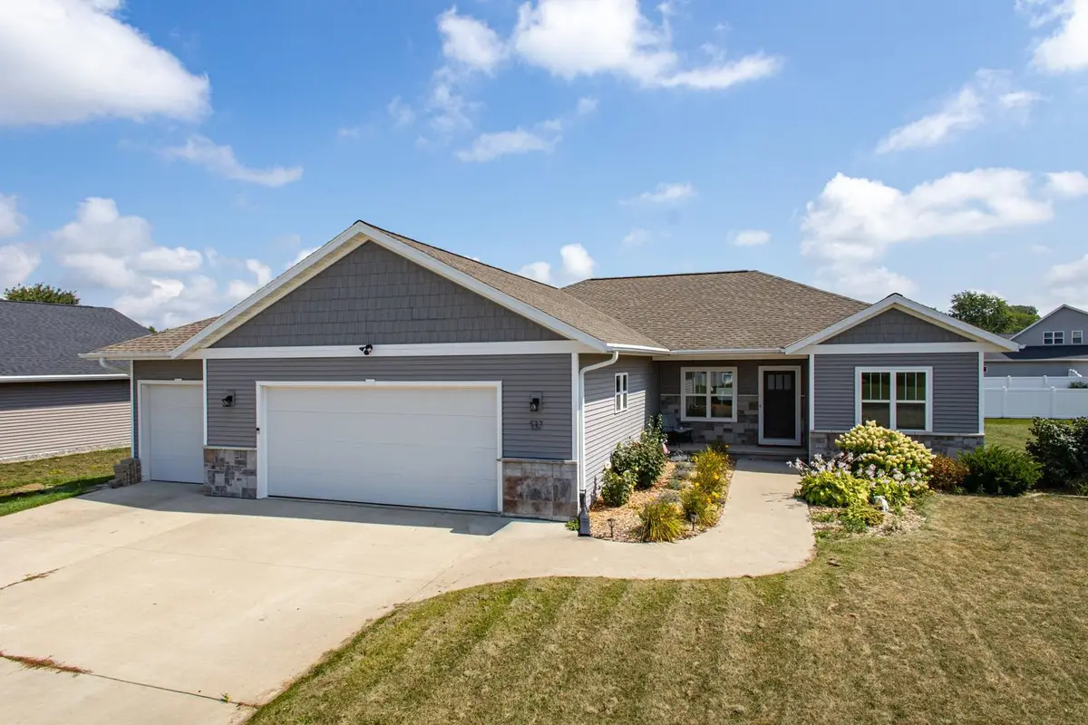 532 Patrick Lane, Pulaski, WI 54162 - #1
