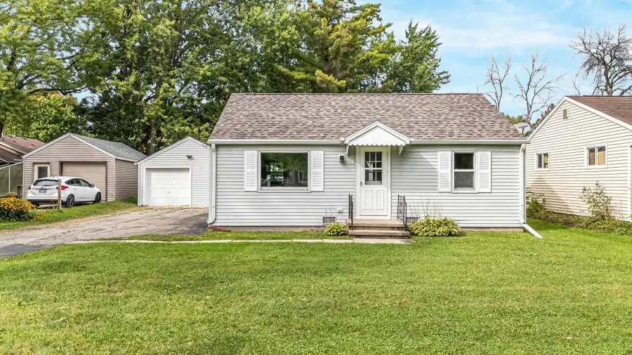 816 Elm Street, Winneconne, WI 54986 - #2