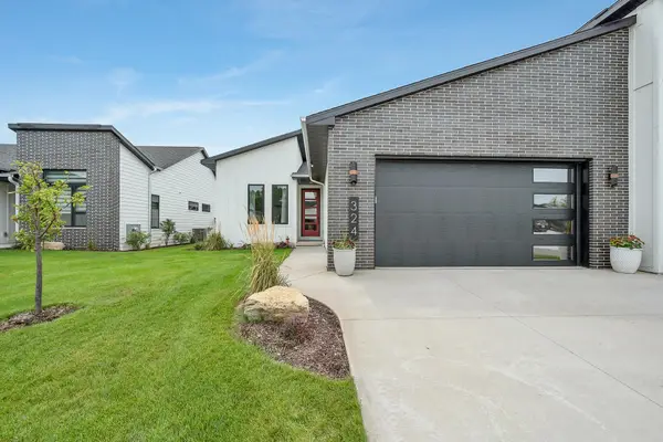 324 Aldon Circle, GREEN BAY, WI 54304-7000