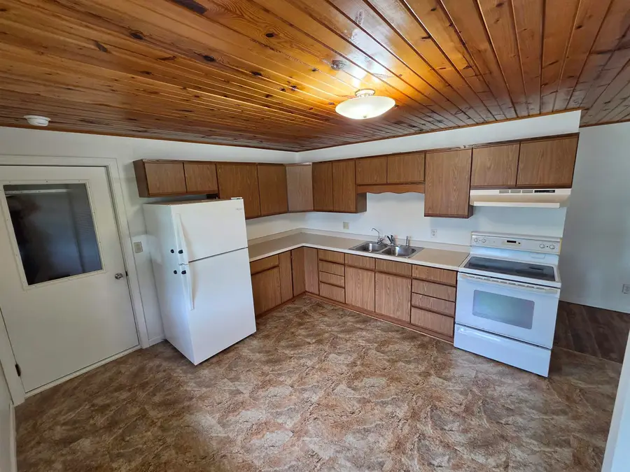 420 W Division Street, Wautoma, WI 54982 - #2