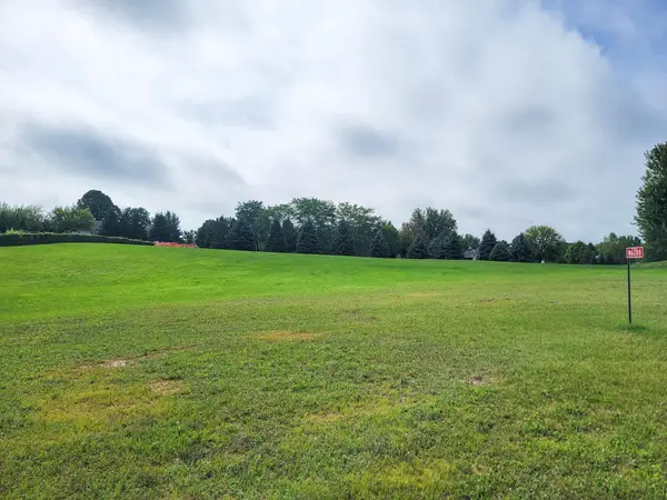 N6200 Dr Drive #29, MANAWA, WI 54949-8763