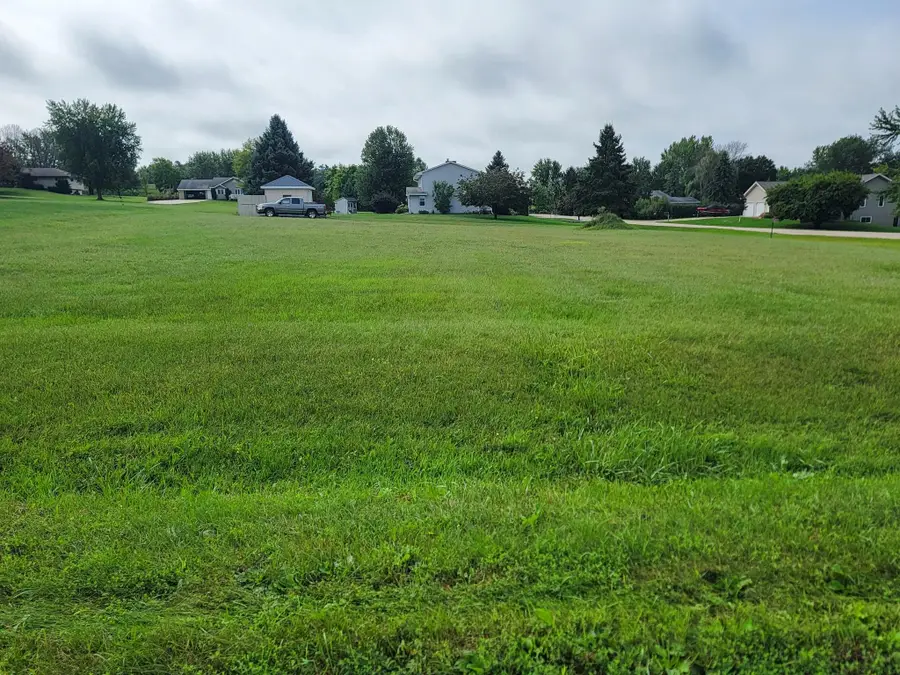 Dr Drive #27, Manawa, WI 54949-8763 - #3
