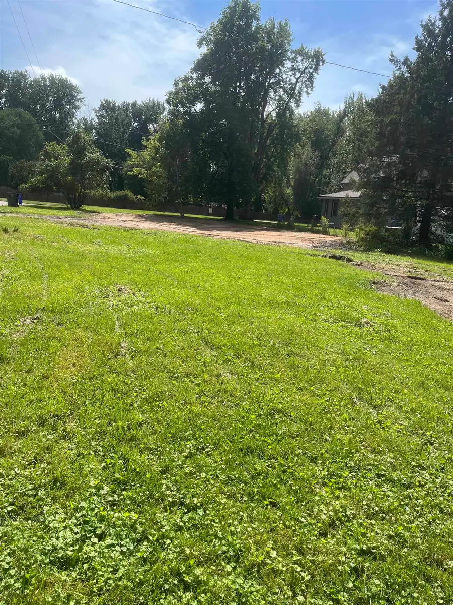 1201 Shiocton Street, New London, WI 54961 - #2