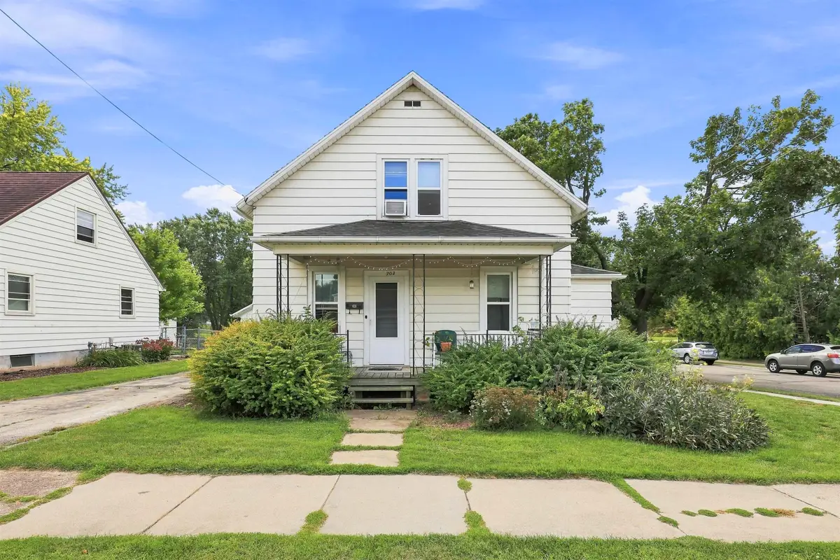 703 Park Avenue, Little Chute, WI 54140-2033 - #1