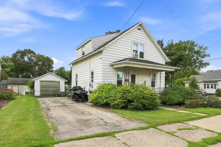 703 Park Avenue, Little Chute, WI 54140-2033 - #2