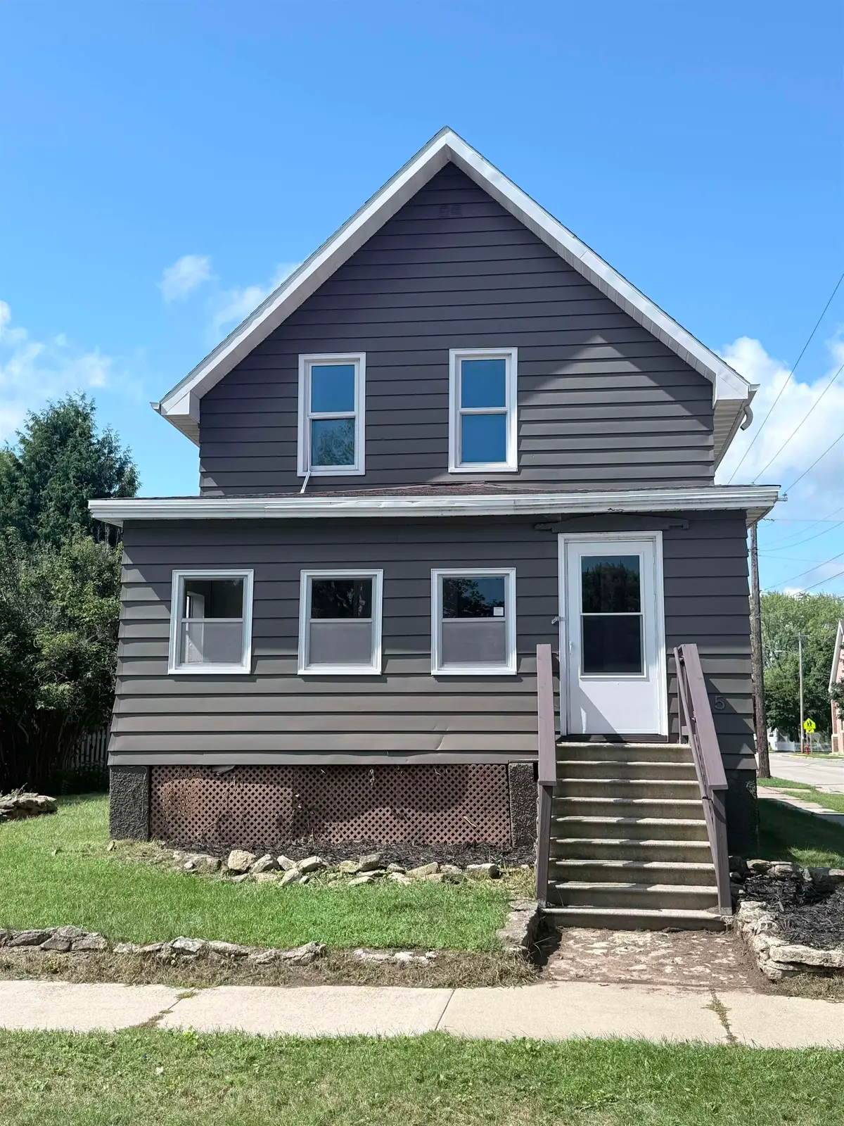 615 Superior Avenue, Oconto, WI 54153 - #1