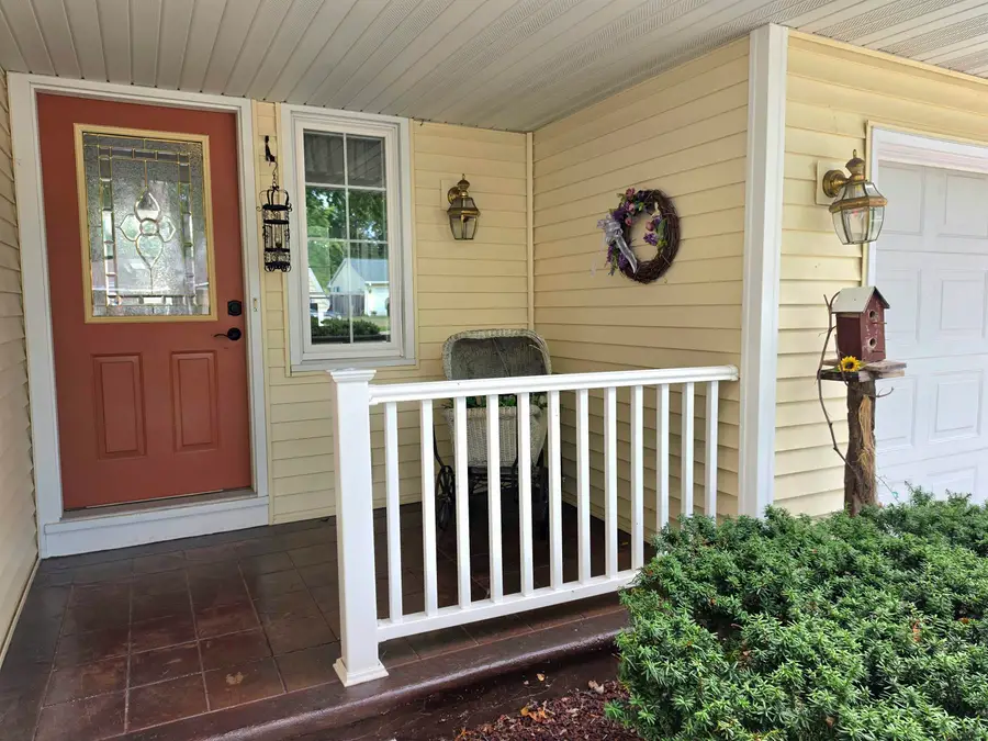 540 Somerset Drive, Green Bay, WI 54301-2724 - #2