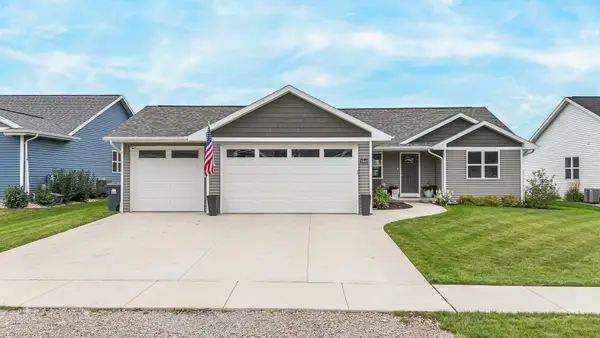 1541 Liberty Avenue, NEENAH, WI 54956