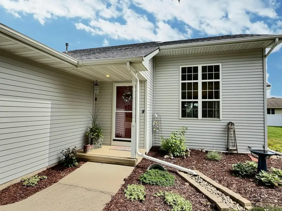 2756 Clover Street, Oshkosh, WI 54901 - #2