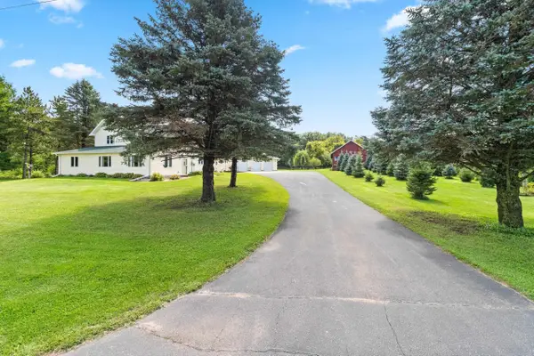E9419 Crain Road, NEW LONDON, WI 54961