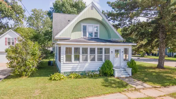 630 Mill Street, MANAWA, WI 54949