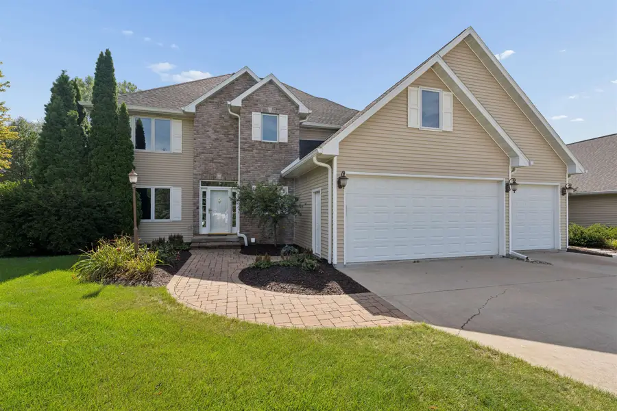 N1030 Spring Valley Drive, Hortonville, WI 54944 - #2