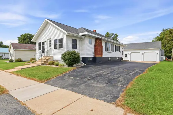 709 W North Water Street, NEW LONDON, WI 54961
