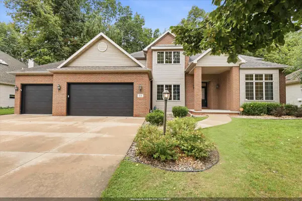 59 Brentwood Lane, APPLETON, WI 54915