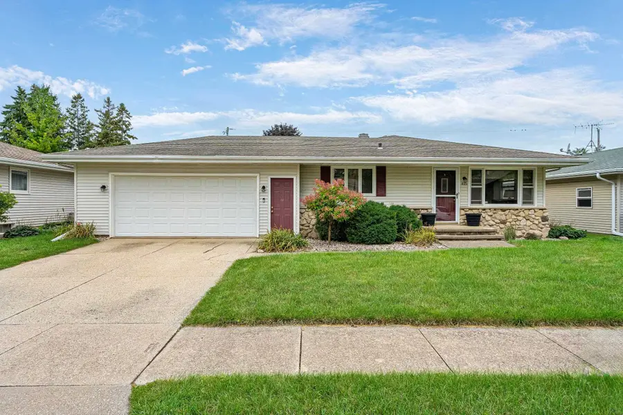 415 S Midpark Drive, Appleton, WI 54915-3528 - #3