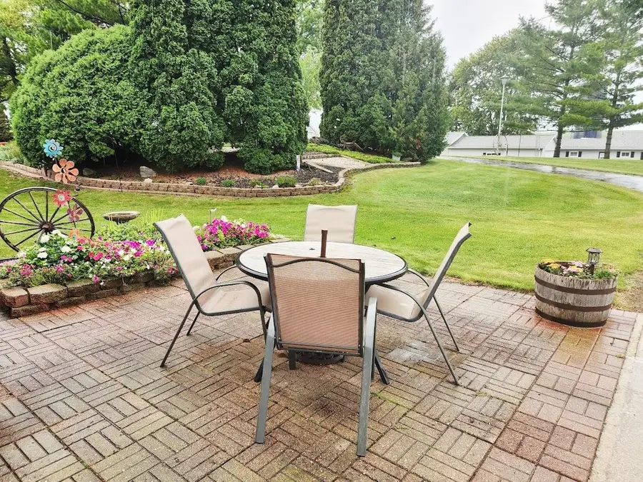W2998 Ledge Road, Mount Calvary, WI 53057-9747 - #2