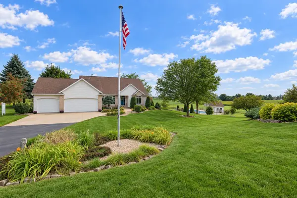 W9795 Stone Crest Drive, HORTONVILLE, WI 54944