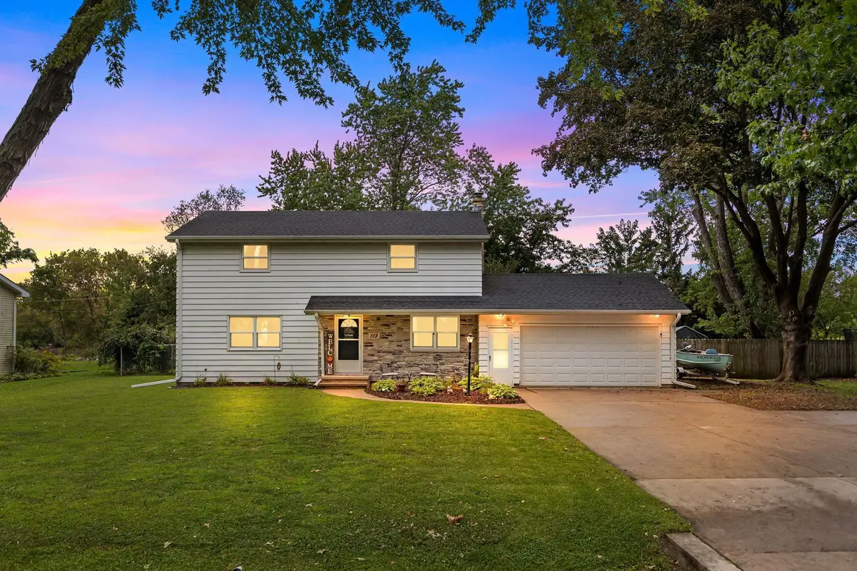 113 Cumings Lane, Neenah, WI 54956 - #1