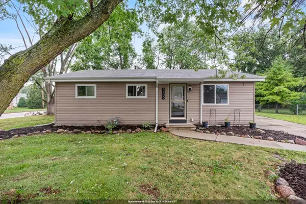 1200 Fieldcrest Drive, MENASHA, WI 54995-2