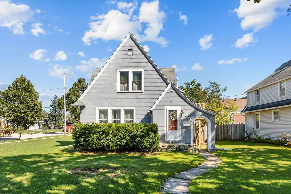 203 S Walnut Street, Kimberly, WI 54136 - #1