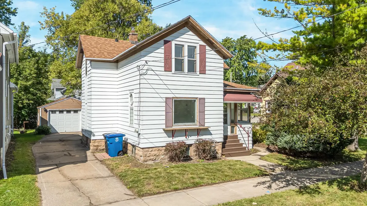 857 Franklin Street, Oshkosh, WI 54901 - #1