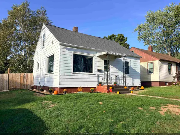 207 Rolland Street, ALGOMA, WI 54201-1140