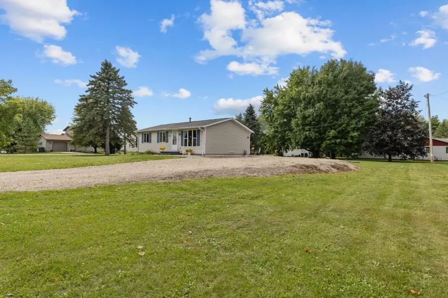 707 Castello Street, Fremont, WI 54940 - #3